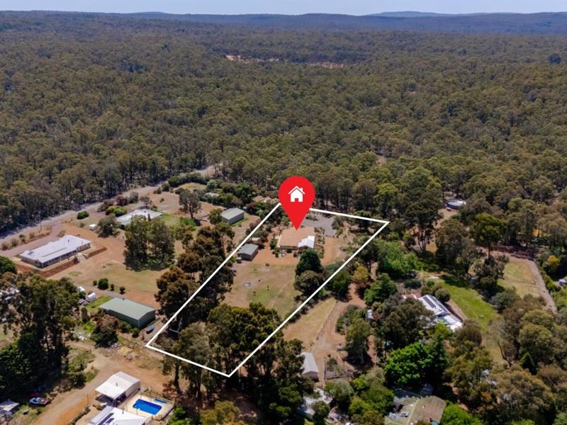 6 Rhodes Place, Jarrahdale WA 6124