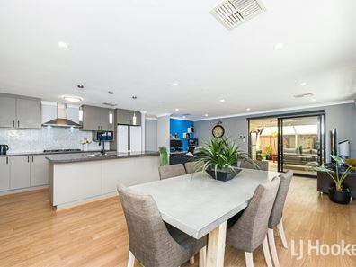 14 Dowitcher Loop, Gosnells WA 6110