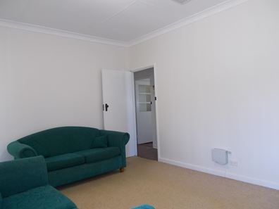31 Crowther Street, Beachlands WA 6530