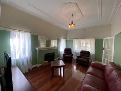 11 Falcon Street, Narrogin WA 6312
