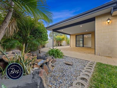 27B Figtree Avenue, Lake Coogee WA 6166