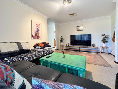 13 Santiago Place, Safety Bay WA 6169