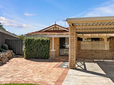 7B Albatross Court, Heathridge WA 6027
