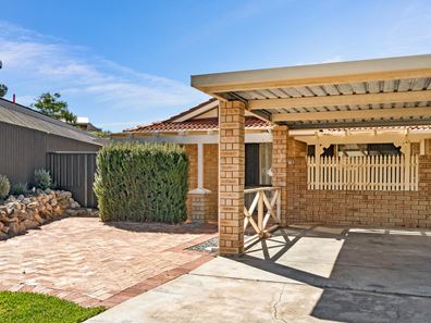 7B Albatross Court, Heathridge WA 6027