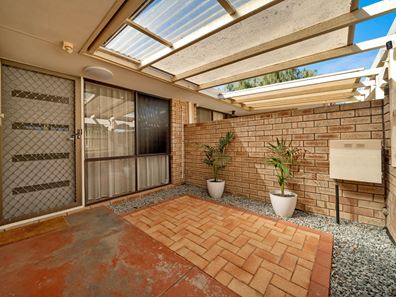 7B Albatross Court, Heathridge WA 6027