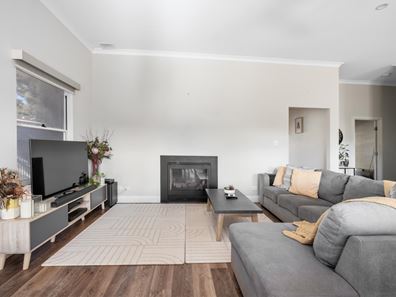 7 Rosenberg Crescent, Kalgoorlie WA 6430