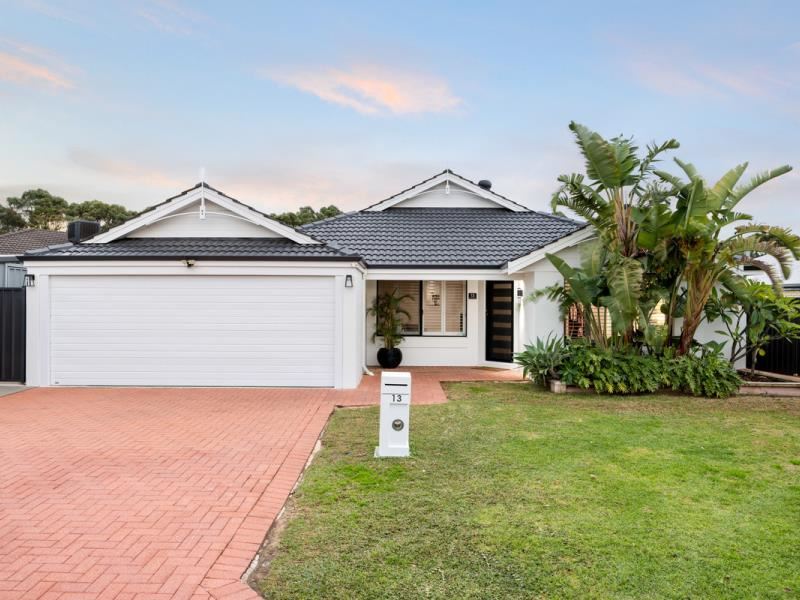 13 Wacona Way, Secret Harbour WA 6173