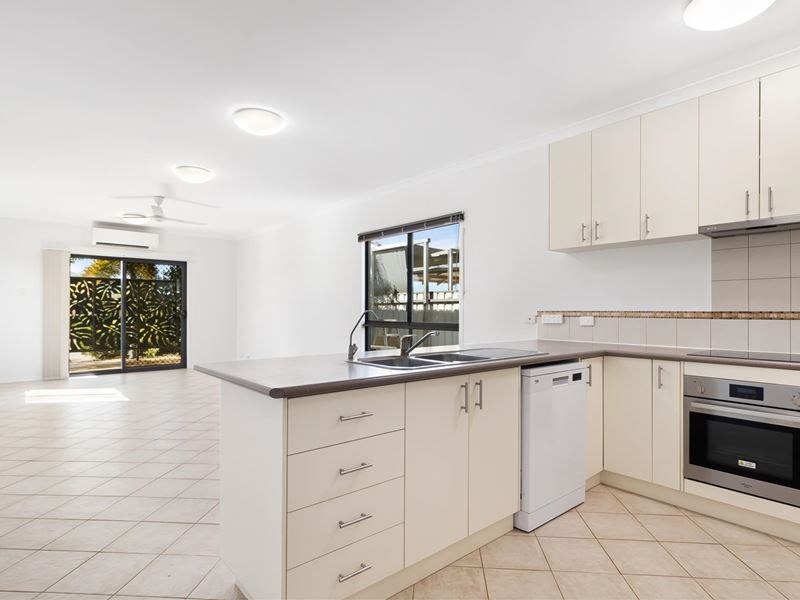 16 Windgrass Way, Nickol
