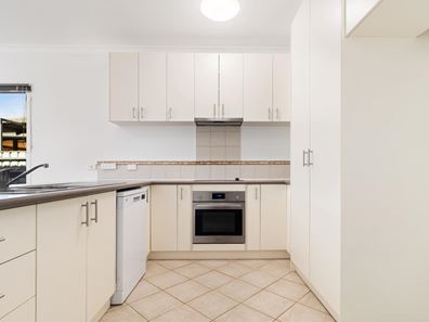 16 Windgrass Way, Nickol WA 6714