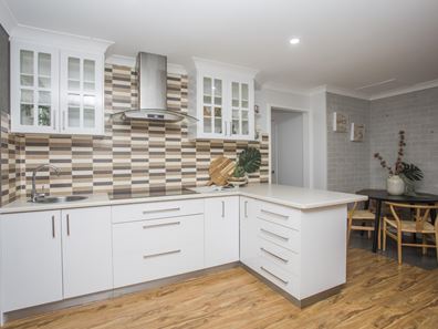 70 Wallangarra Drive, Bedfordale WA 6112