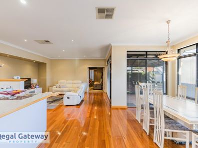 4 Dulcet Link, Atwell WA 6164