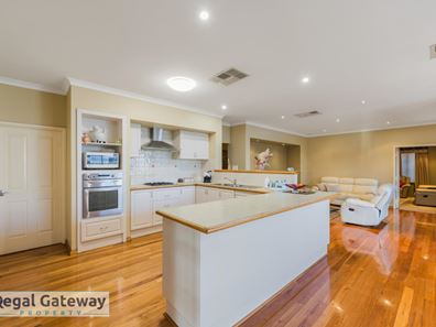 4 Dulcet Link, Atwell WA 6164