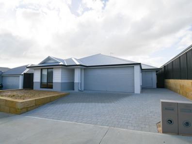 26a Lauderdale Road, Madora Bay WA 6210