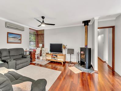 43 Heath Road, Kalamunda WA 6076