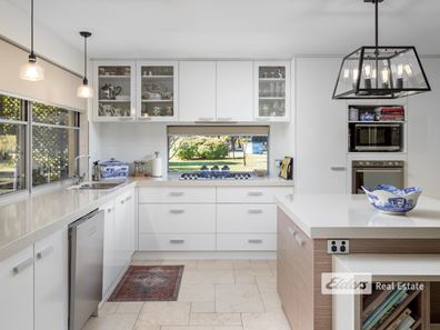 758 Southern Estuary Road, Lake Clifton WA 6215