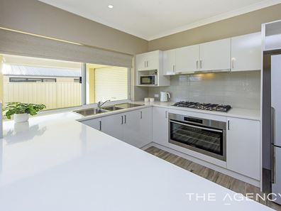 11 Belpaire Entrance, West Busselton WA 6280