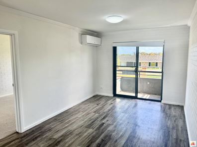 8/30 Lorraine Place, Hamilton Hill WA 6163