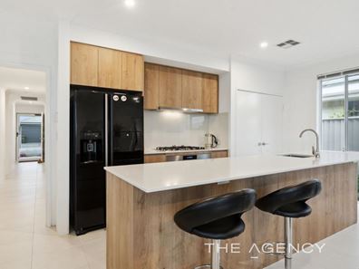 7 Stencil Street, Alkimos WA 6038