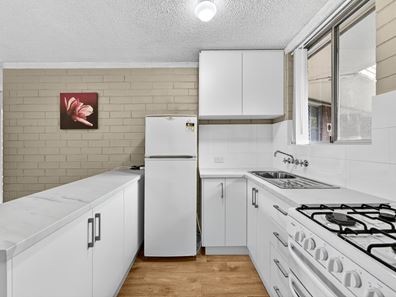 16c/49 Herdsman Parade, Wembley WA 6014