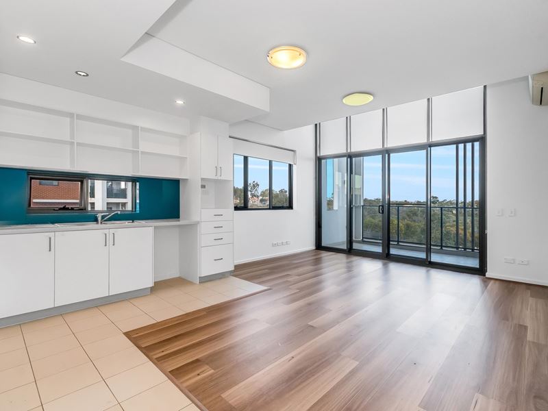 69/16 Midgegooroo Avenue, Cockburn Central WA 6164