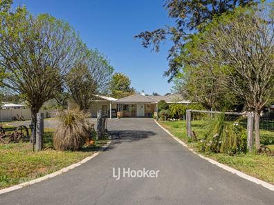 157 Railway Parade, Allanson WA 6225