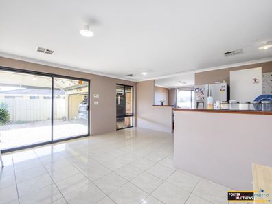 8 Kemshall Way, Maddington WA 6109