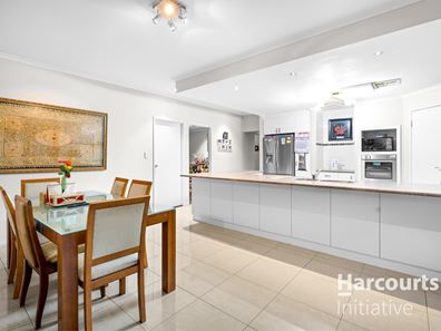 6 Kent Road, Marangaroo WA 6064
