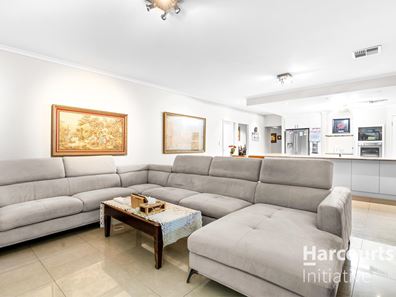 6 Kent Road, Marangaroo WA 6064
