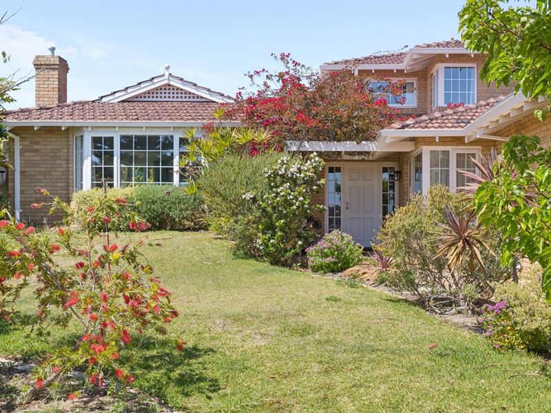 24 Breadsall Close, Carine WA 6020