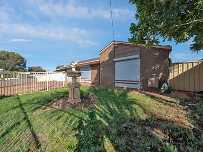 63 Swingler Way, Gosnells WA 6110