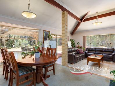 3865 Alice Road, Mount Helena WA 6082