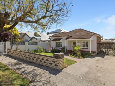 4 Harrow Street, Mount Hawthorn WA 6016