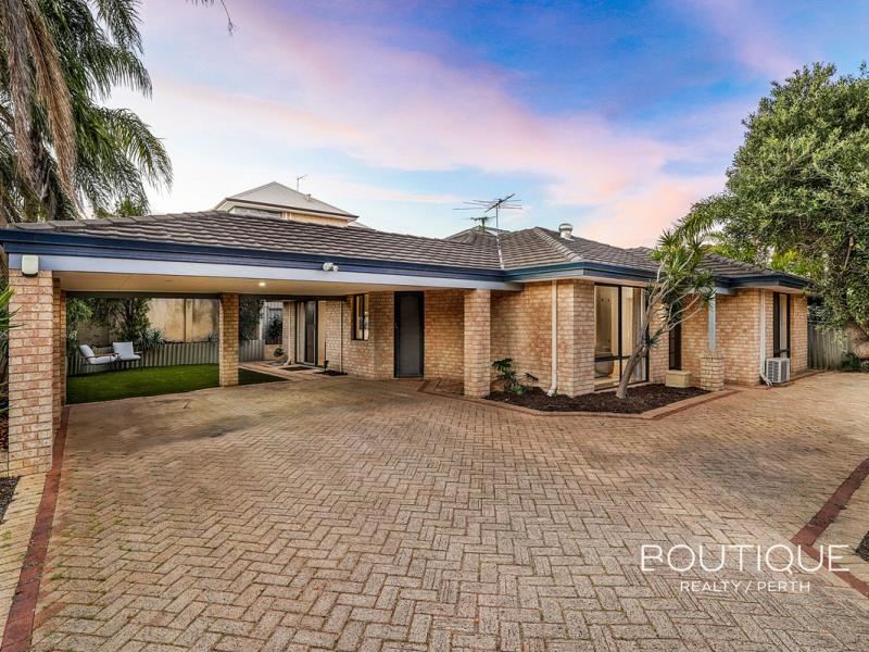 21B Burroughs Road, Karrinyup WA 6018