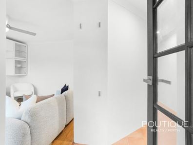 21B Burroughs Road, Karrinyup WA 6018