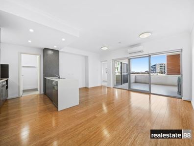 53/2 Rowe Avenue, Rivervale WA 6103