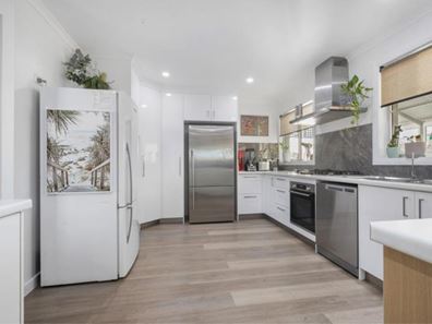 32 Dolphin Way, Bulgarra WA 6714