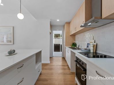 1/12 Astroloma Place, Koongamia WA 6056