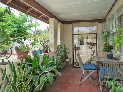 9 Chapman Street, Bassendean WA 6054