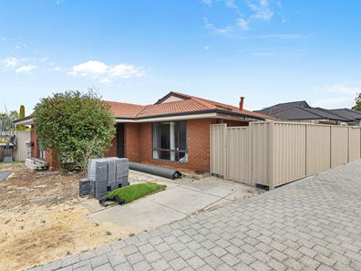 5 Compass Place, Ballajura WA 6066