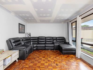 5 Compass Place, Ballajura WA 6066