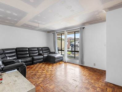 5 Compass Place, Ballajura WA 6066