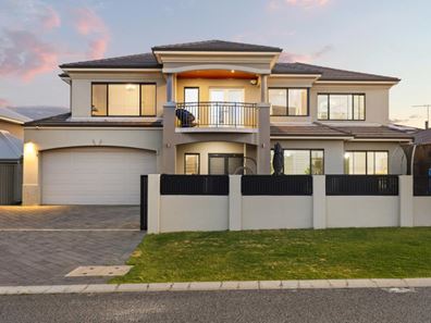 1 Clearwater Place, Hillarys WA 6025