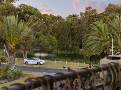 1 Clearwater Place, Hillarys WA 6025