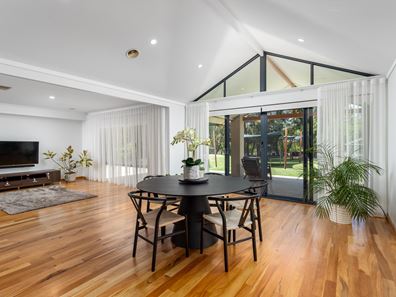 23 Britza Avenue, Roelands WA 6226