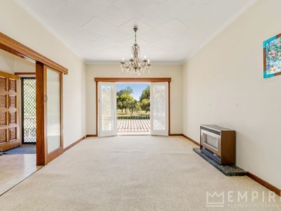 30 Pomfret Road, Spearwood WA 6163