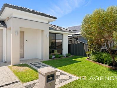 10 Lapis Road, Treeby WA 6164