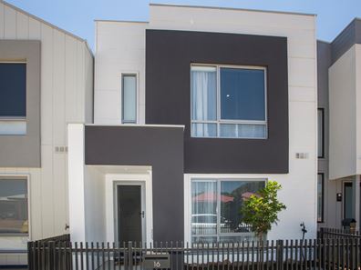 16 Mistral Meander, Currambine WA 6028