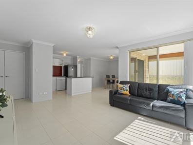 42 Peppermint Gardens, Aubin Grove WA 6164