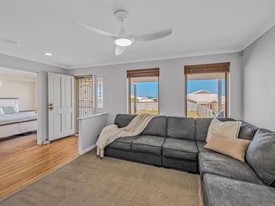 5 Seaview Boulevard, Wandina WA 6530