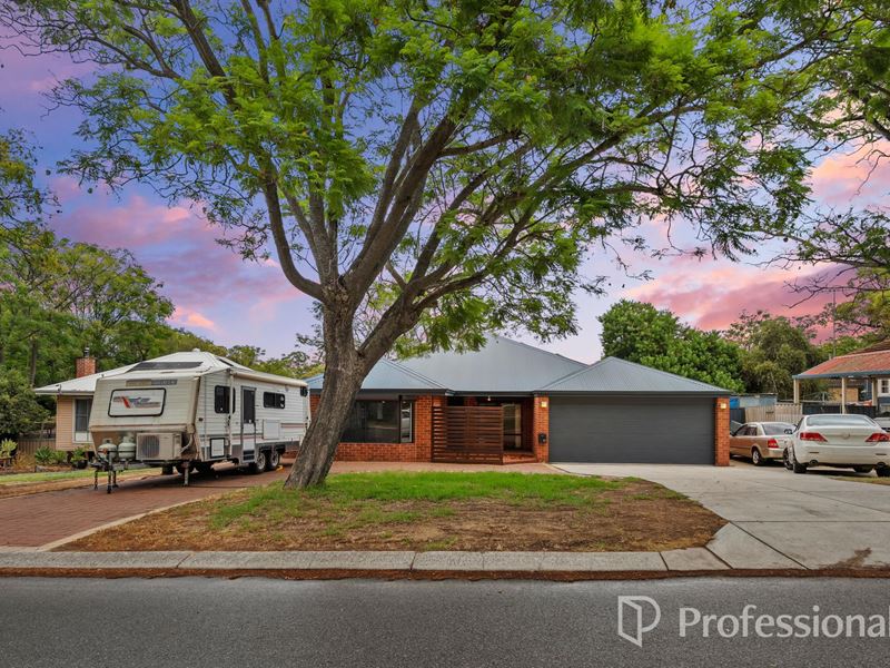 11 Peake Way, Medina WA 6167